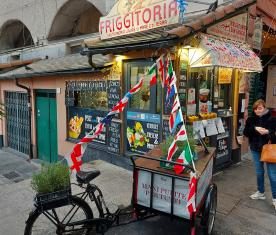 La friggitoria San Giorgio al porto di Genova